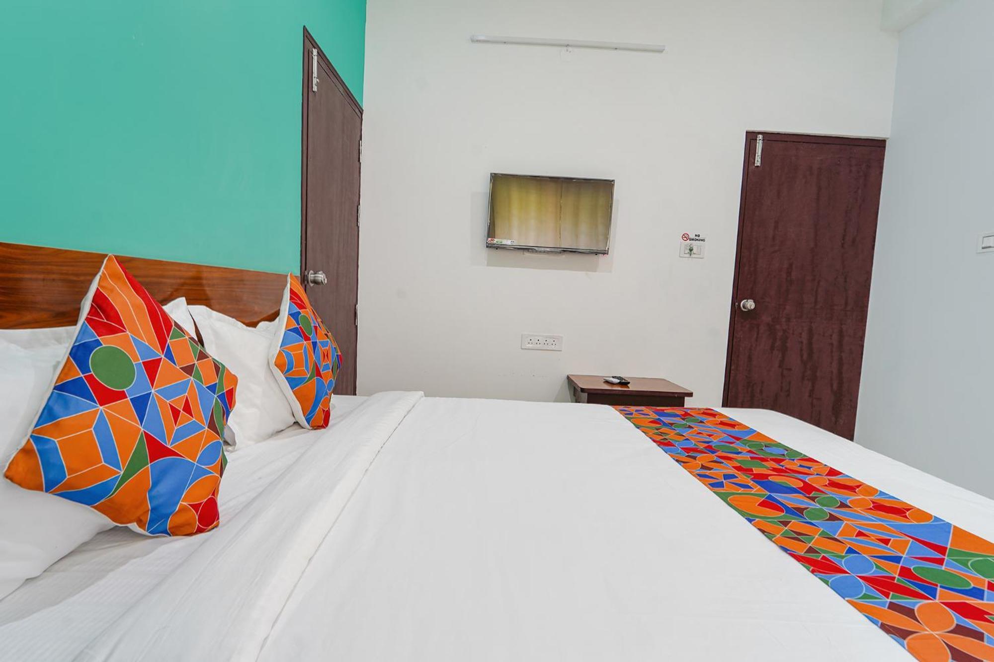 Fabhotel Metro Suites - Nr Esi Hospital バンガロール エクステリア 写真