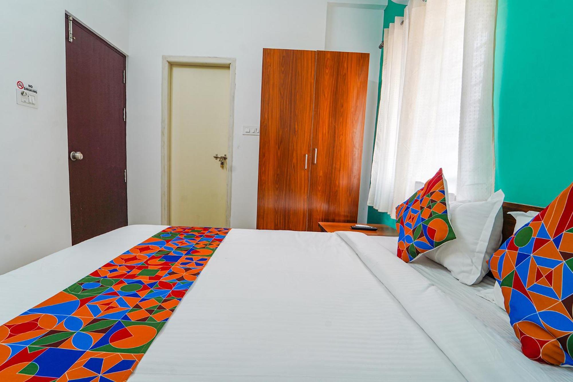 Fabhotel Metro Suites - Nr Esi Hospital バンガロール エクステリア 写真