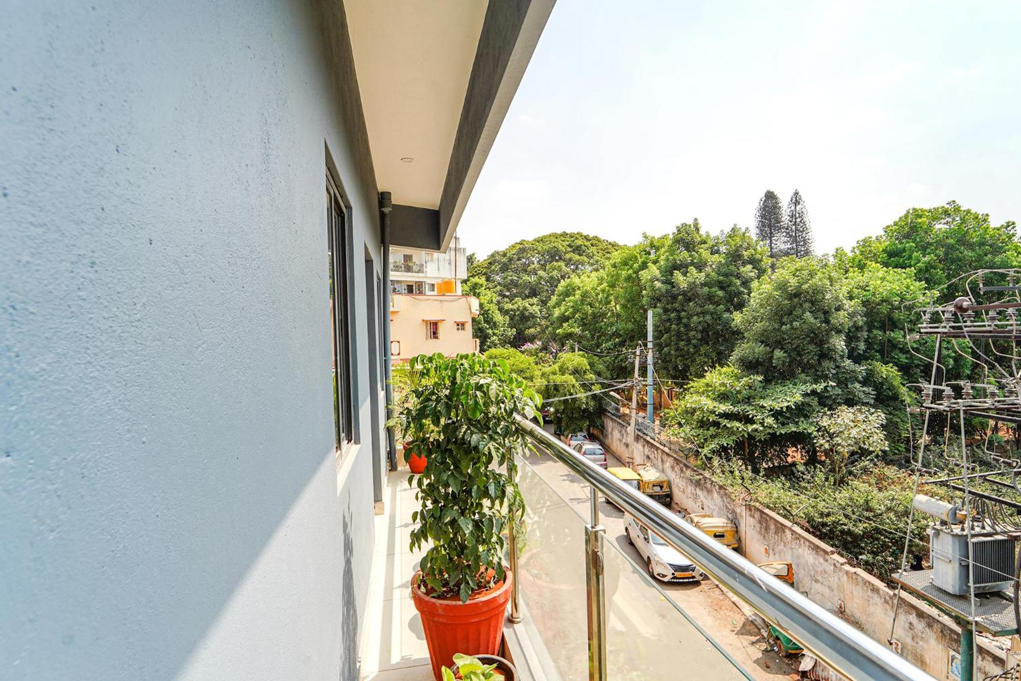Fabhotel Metro Suites - Nr Esi Hospital バンガロール エクステリア 写真