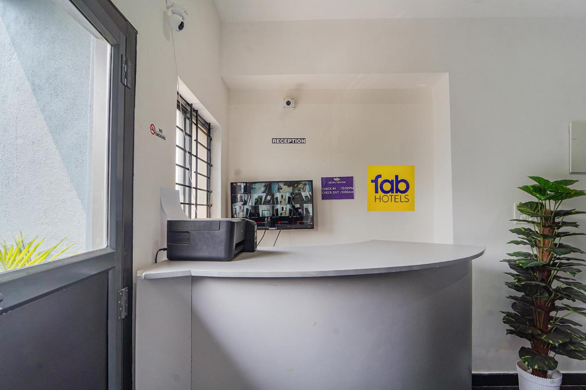 Fabhotel Metro Suites - Nr Esi Hospital バンガロール エクステリア 写真